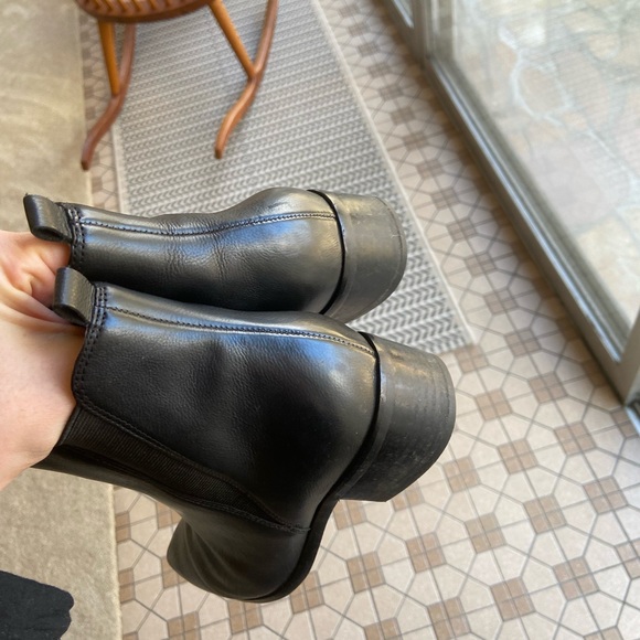 Marc fisher Yale womens black leather pointy ankle boots - Picture 7 of 12